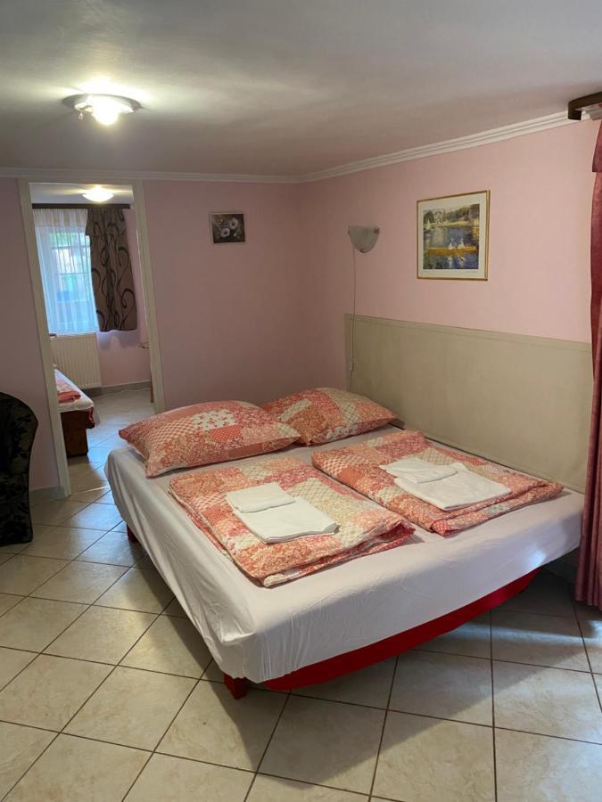 Sweet Home Apartman Hajduszoboszlo Ngoại thất bức ảnh