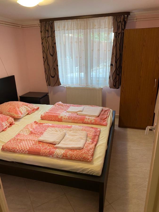 Sweet Home Apartman Hajduszoboszlo Ngoại thất bức ảnh