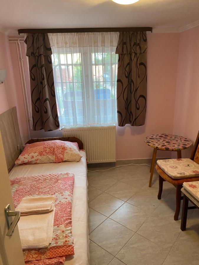 Sweet Home Apartman Hajduszoboszlo Ngoại thất bức ảnh